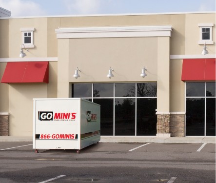 go mini's pod in front of store